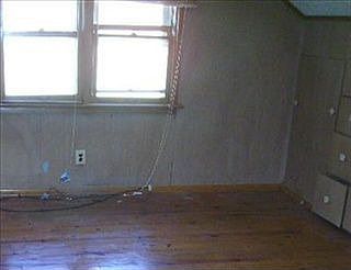 5th image of 26201 Parklane Dr