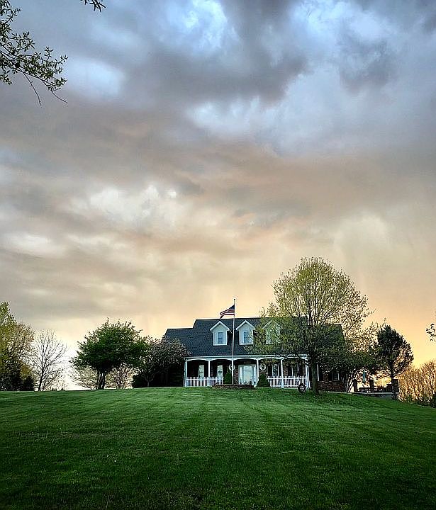 1st image of 17615 Sunset Cir