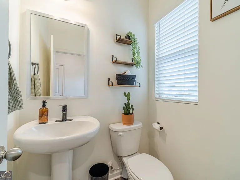 222 Knightsbridge Ln — Photo 12