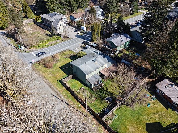 4th image of 1336 Judd Rd