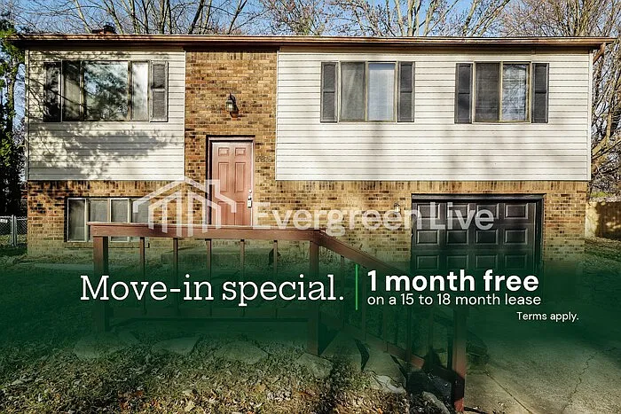 3 bed, 1.5 bath, 1536 sqft, $1,595 — Photo 1