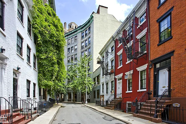 Rented by Brown Harris Stevens | media 5