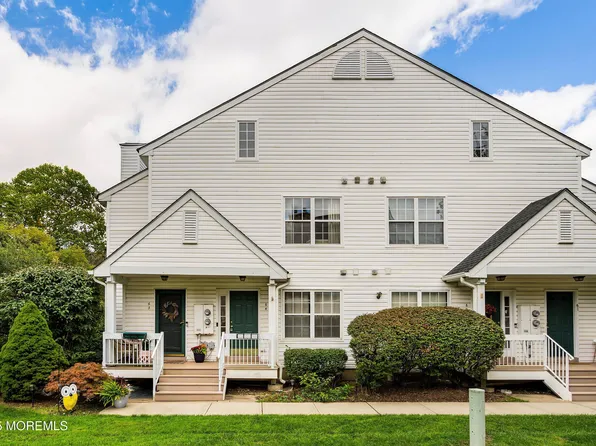 64 Des Moines Court, Tinton Falls, NJ 07712