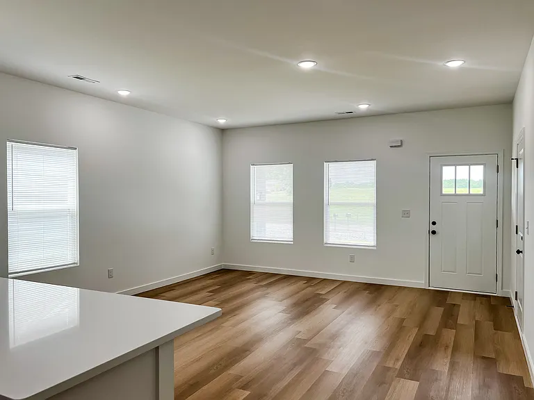 262 Hummingbird Ln — Photo 9
