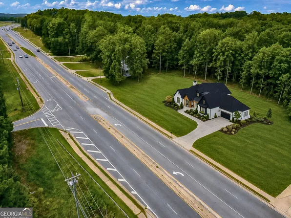 4505 Winder Hwy, Flowery Branch, GA 30542