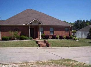 2516 Jasmine Dr, Benton, AR 72015