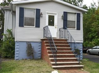 32 High St, Somerset, NJ 08873