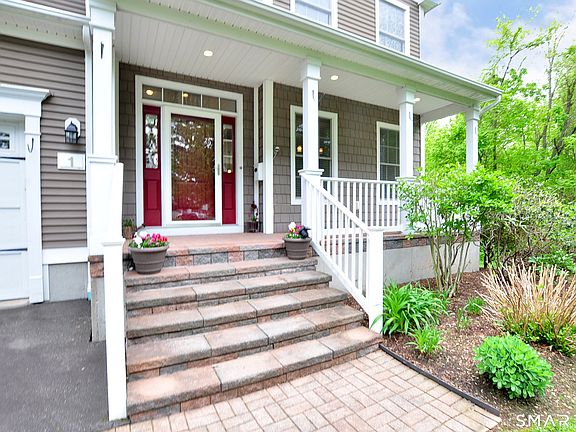 2nd image of 1 Ridgeview Drive