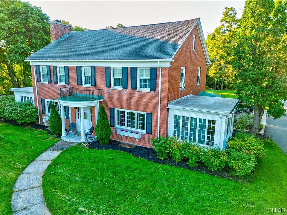 369 Genesee St, Oneida, NY 13421 Zillow