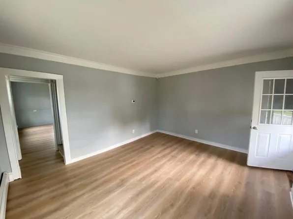 131 Glenwood St #131, Manchester, CT 06040