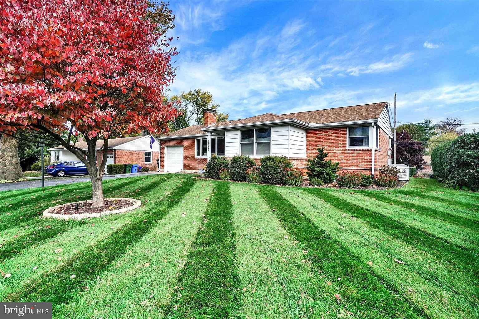 2453 Cambridge Rd photo 1