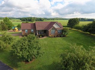 1250 Greenbriar Rd, Utica, KY 42376