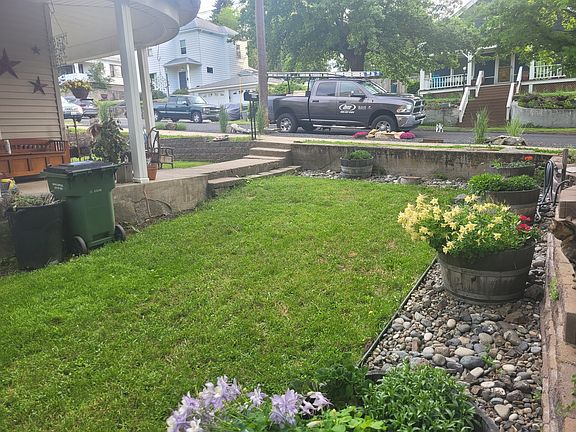 Side yard 2