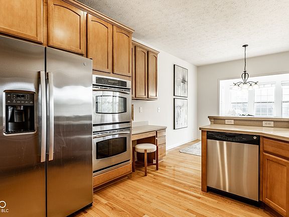 3rd image of 8977 Stonewick Way