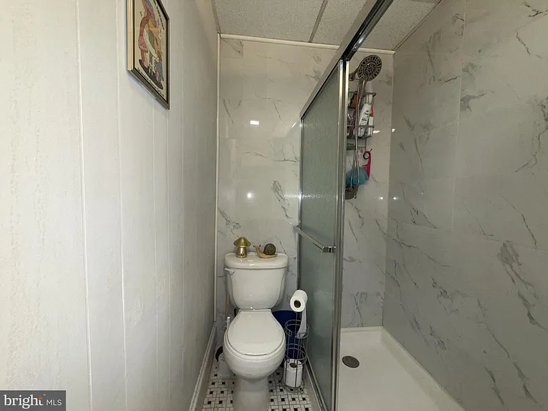 4446 Fleming St #2F — Photo 7