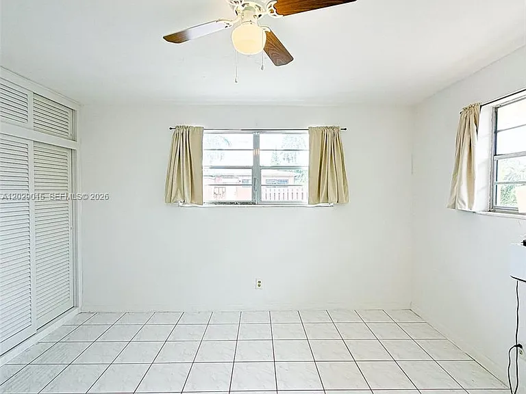 1401 Grant St #3 — Photo 7