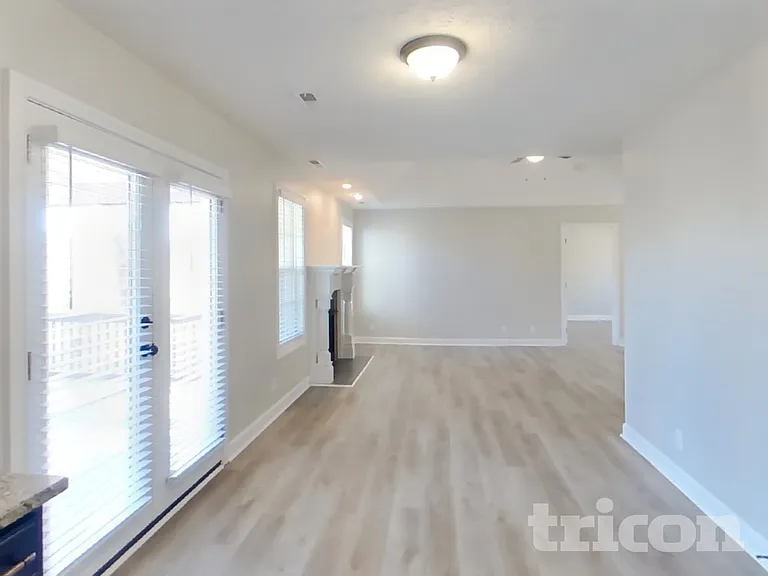 3657 Fox Tail Dr — Photo 4
