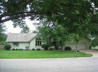 8225 E Overbrook Ln, Wichita, KS 67206