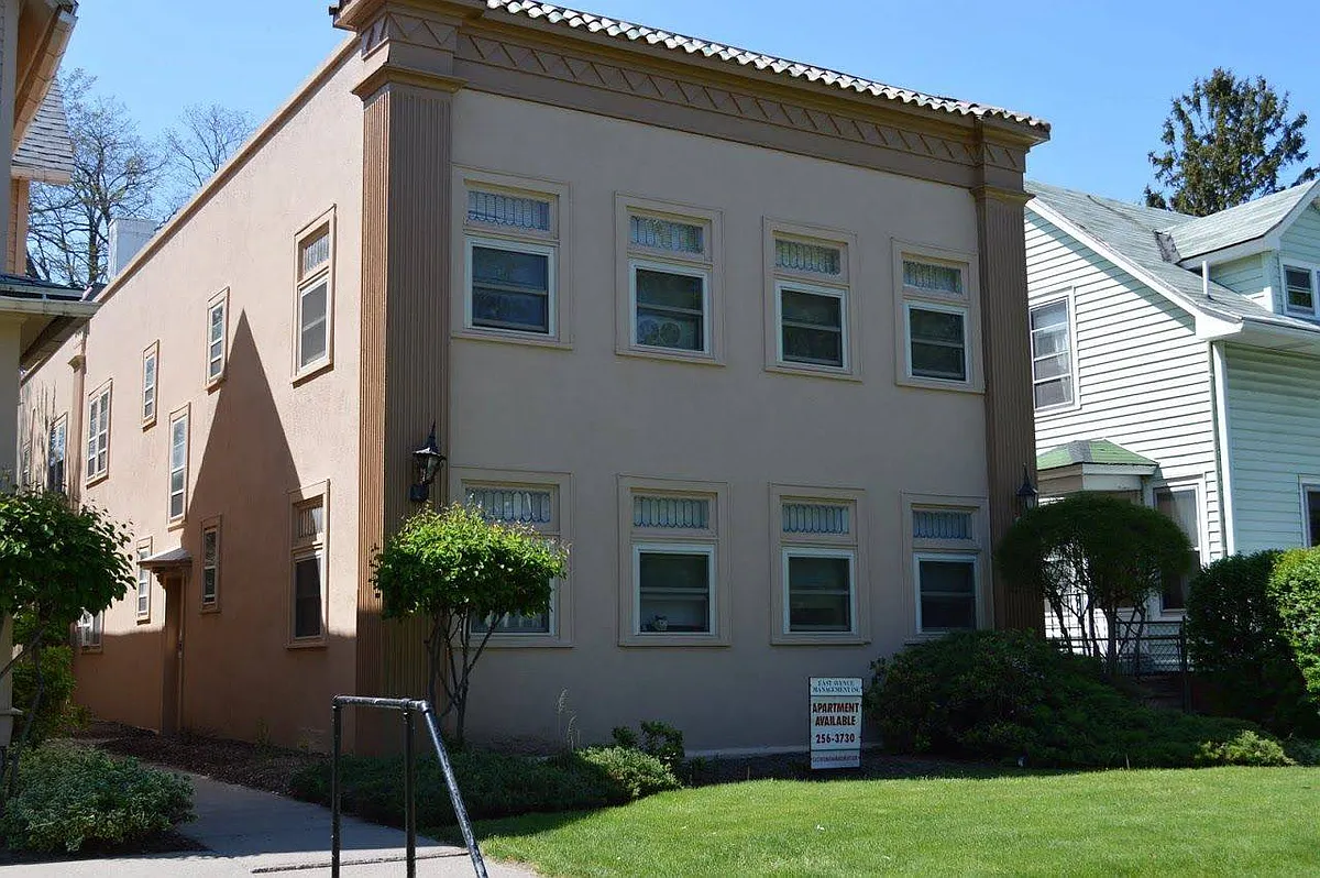 Exterior View-compressed-compressed_11162015 - 171-179 Berkeley St