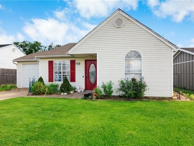 1104 W Easy St, Rogers, AR, 72756