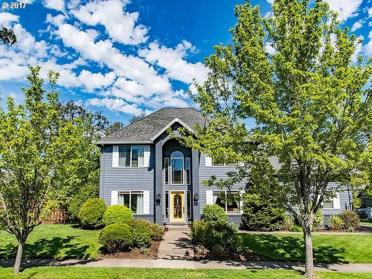 2687 NW Oak Ridge Dr — Photo 3