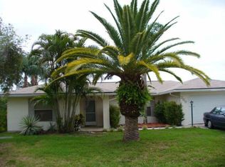 269 SE Whitmore Dr, Port Saint Lucie, FL 34984