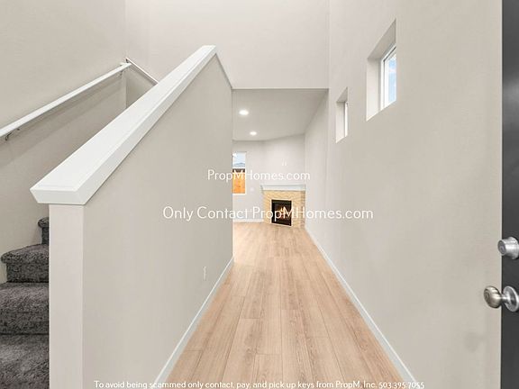 3rd image of 2862 S Palmetto St