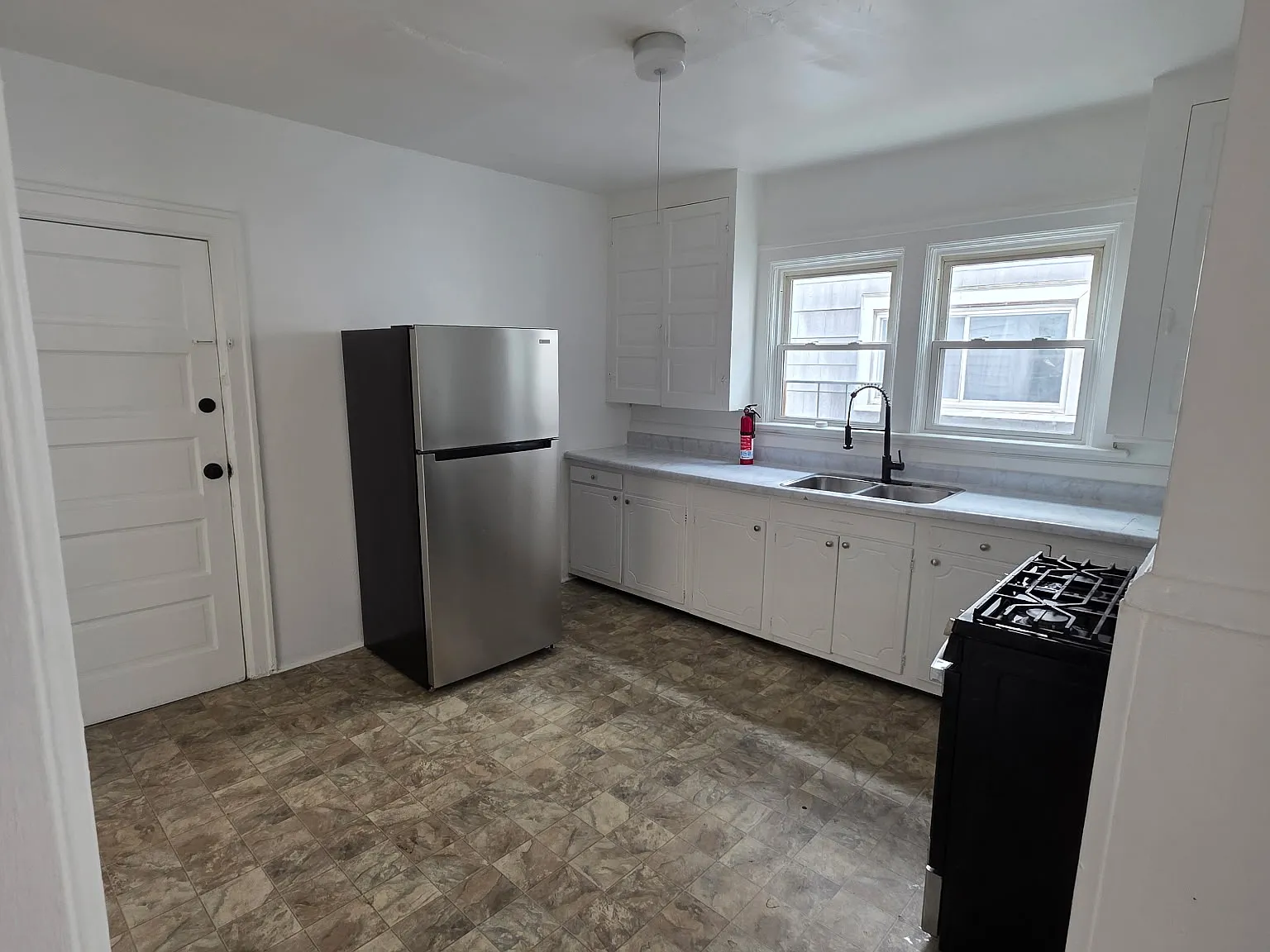 123 Maple Avenue - 1 — Photo 4