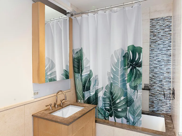 350 W 42nd St #19K — Photo 10