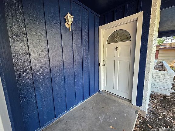3rd image of 122 Garden Valley St