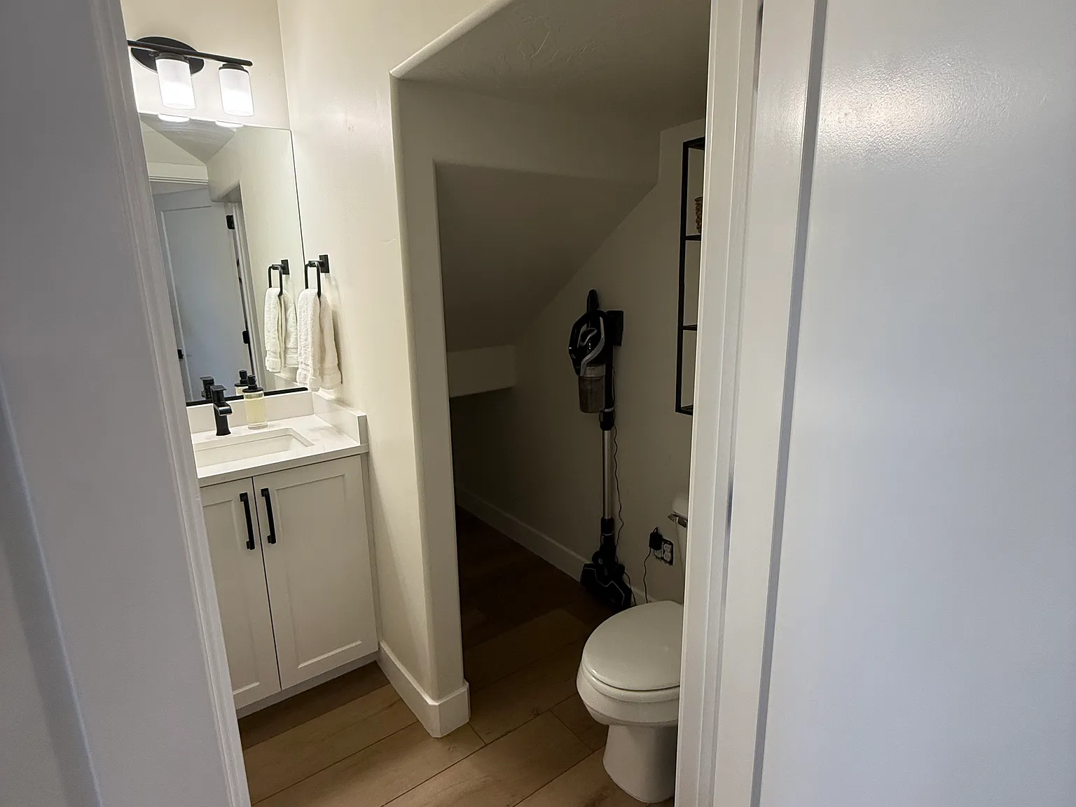 4 bed, 2.5 bath, 1759 sqft, $2,000 — Photo 4
