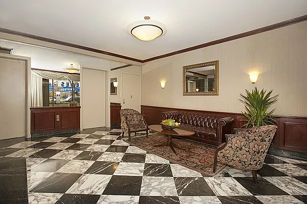 Sold by R New York | media 4
