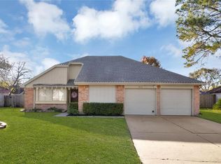 2717 Village Circle Dr, Katy, TX 77493