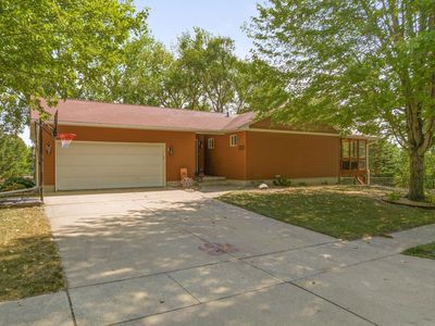 5520 Marius Dr, Cedar Falls, IA, 50613