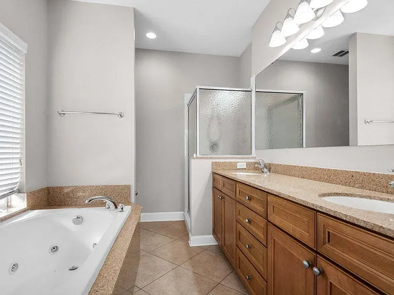 119 Beal Pkwy SE #203 — Photo 18