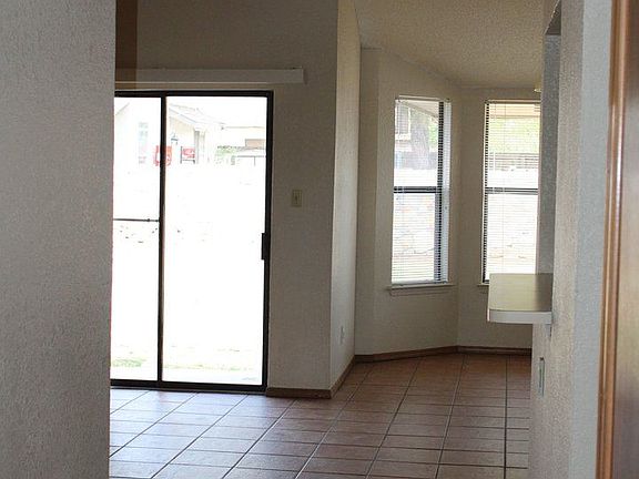 4th image of 2905 Nancy McDonald Dr