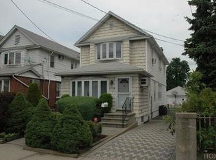 3133 Country Club Rd, Bronx, NY 10465