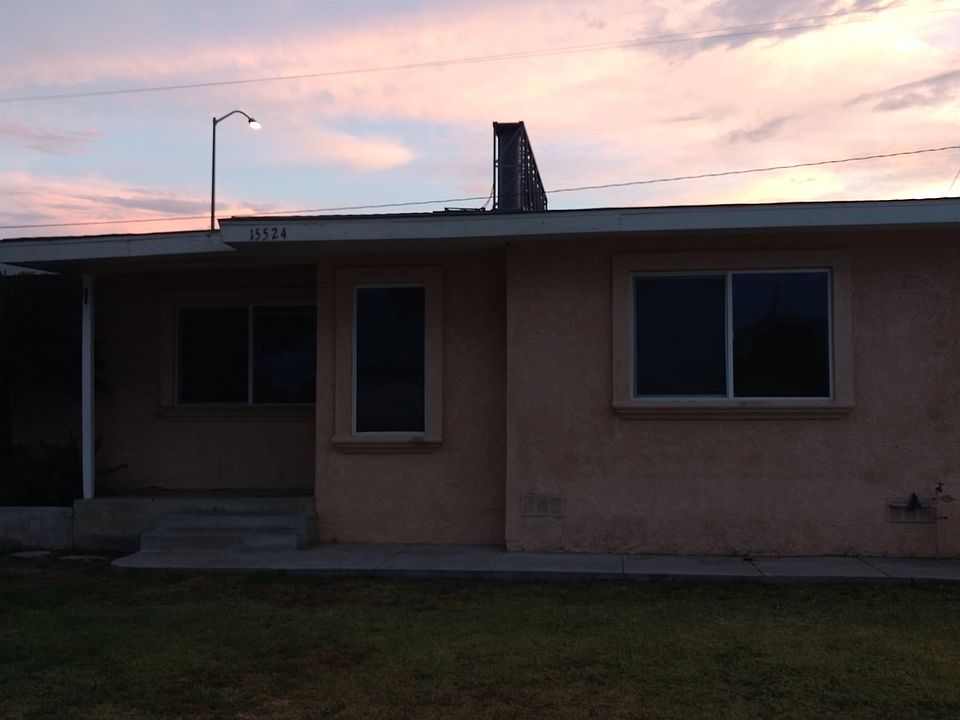 2nd image of 15524 Binney St