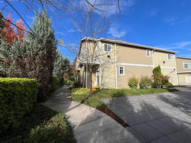 30625 SW Willamette Way E — Photo 11