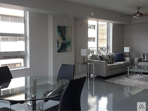 3rd image of 1350 Main St Unit 300