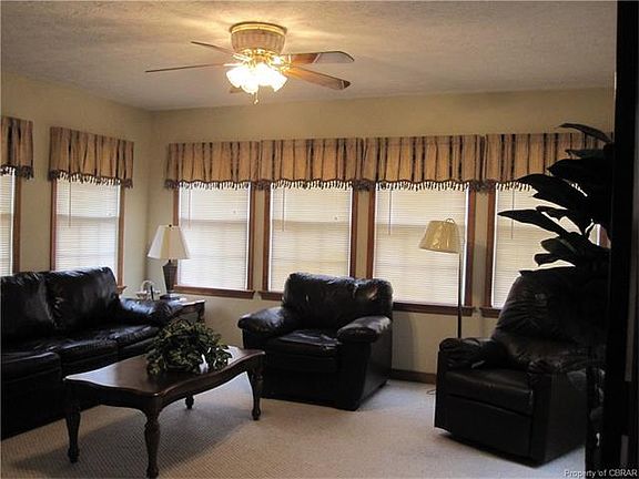 5th image of 705 Cressfield Dr