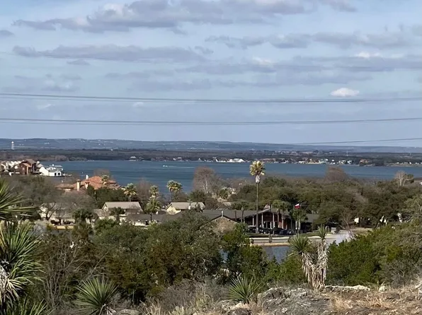 716 Scarlet Sun, Horseshoe Bay, TX 78657