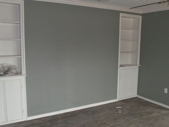 3rd image of 6 Wild Oak Cir