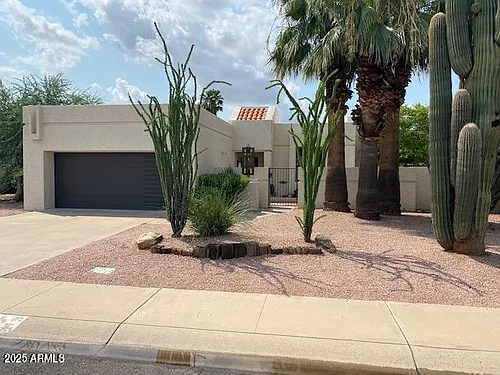 6621 E Kelton Ln Photo 1