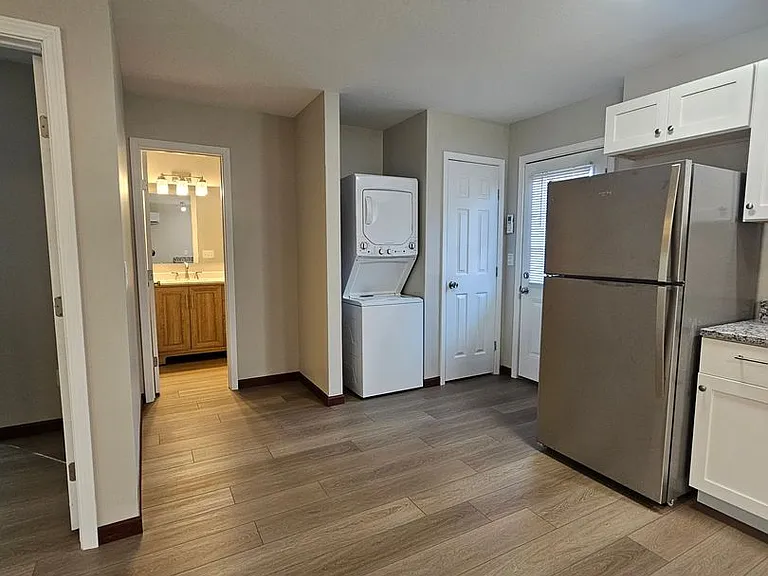 601 Villa Dr #2 — Photo 8