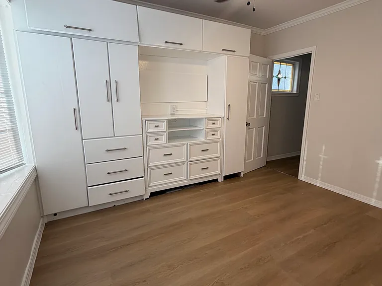 110-59 107th St #1 — Photo 3