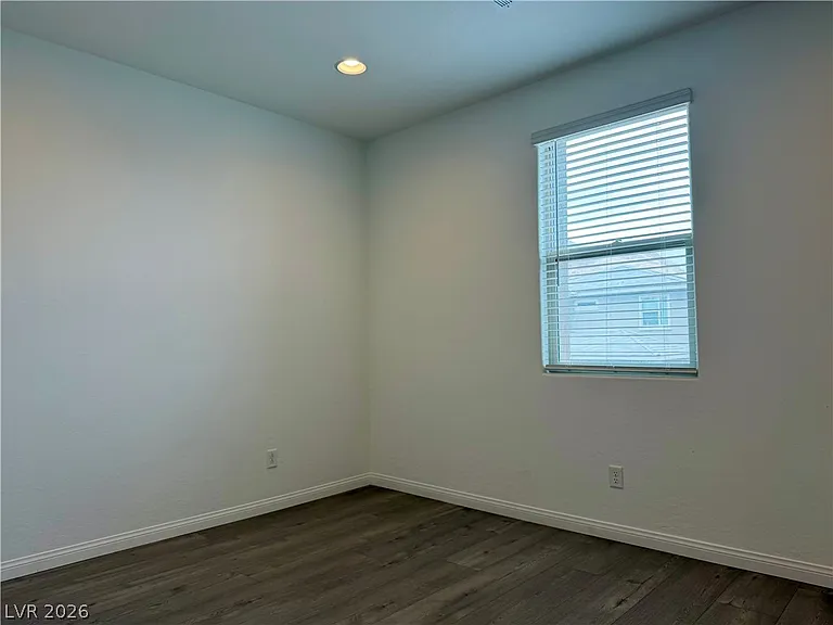 11699 Hamilton Lake Ave — Photo 13