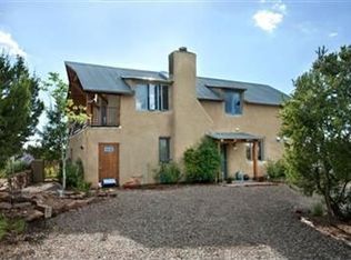 46 Old Rd S, Lamy, NM 87540