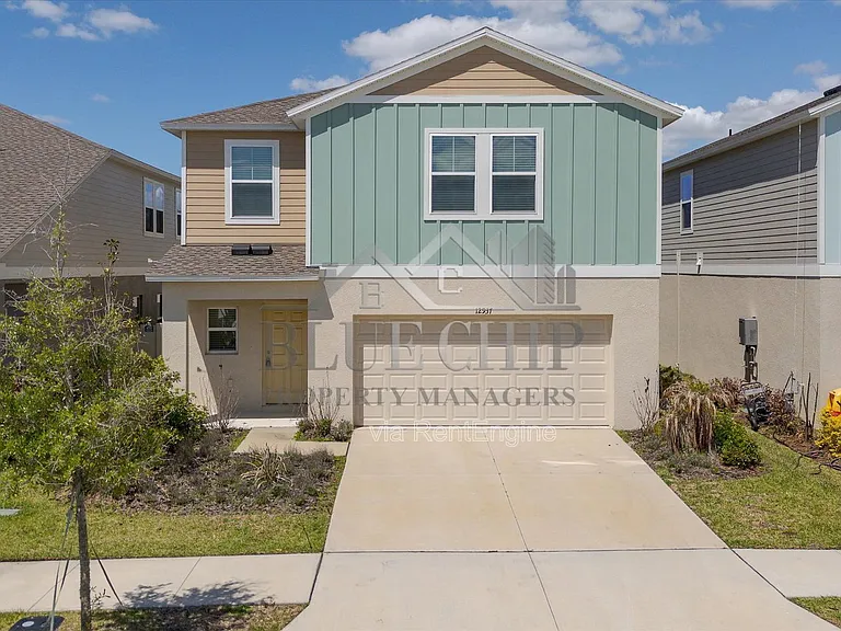 12937 Camarillo Pl — Photo 4