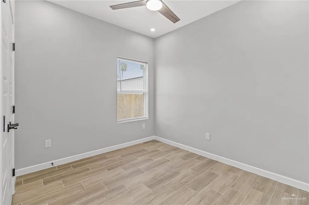 3 bed, 2.0 bath, 1116 sqft, $1,325 — Photo 3